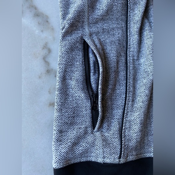 Lululemon Nice Asana Jacket Herringbone size 6 - Picture 12 of 14
